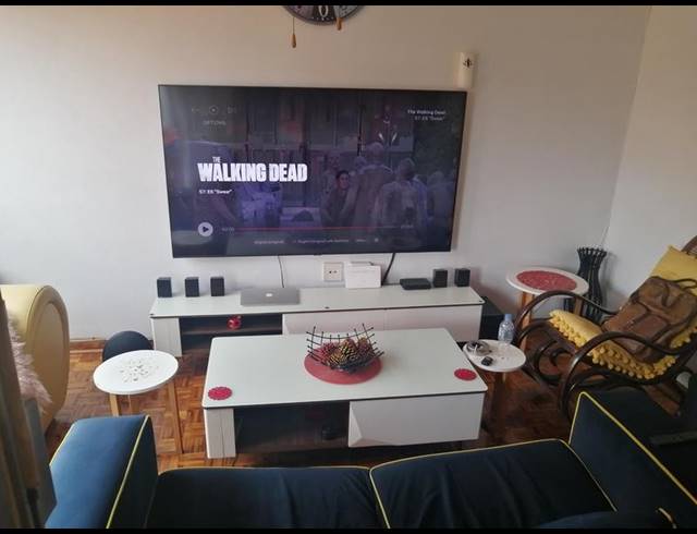 1 BEDROOM PROPERTY TO RENT IN NORTH BEACH